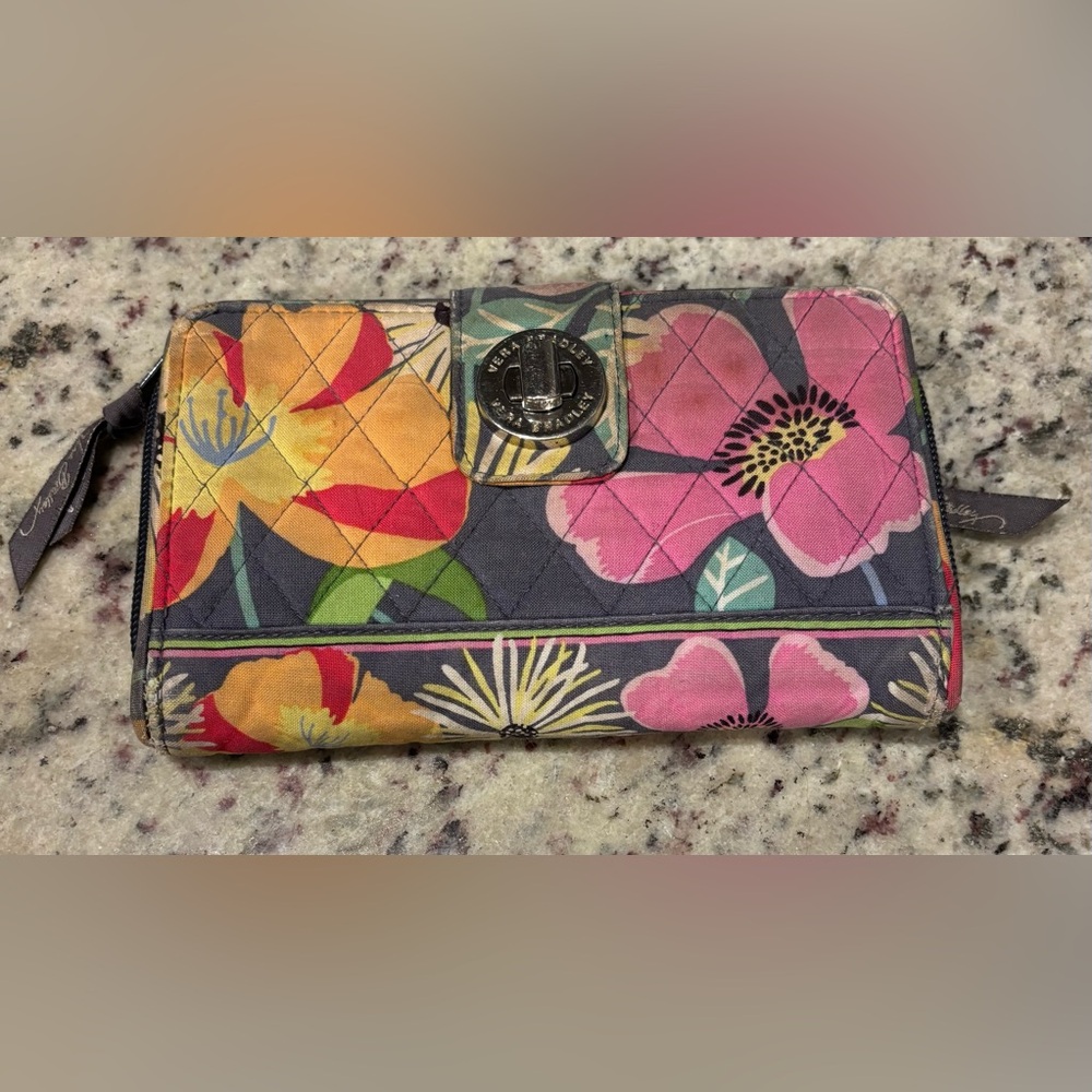Vera Bradley Jazzy Blooms Turn lock wallet